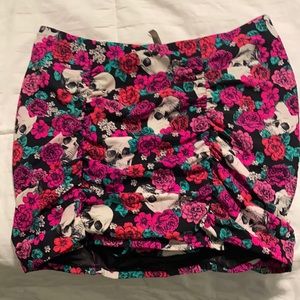 Torrid swim skull skirt size 0